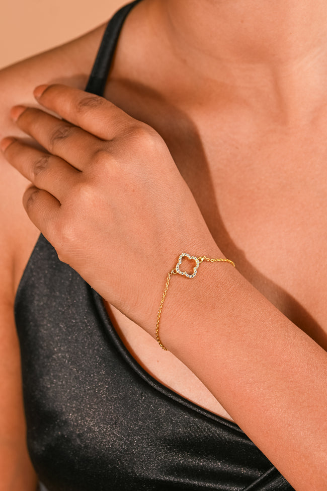 Luxury Moissanite Clover Bracelet for Her with Timeless Sparkle, Elegant Charm, and Romantic Sophisticated Beauty Main Image