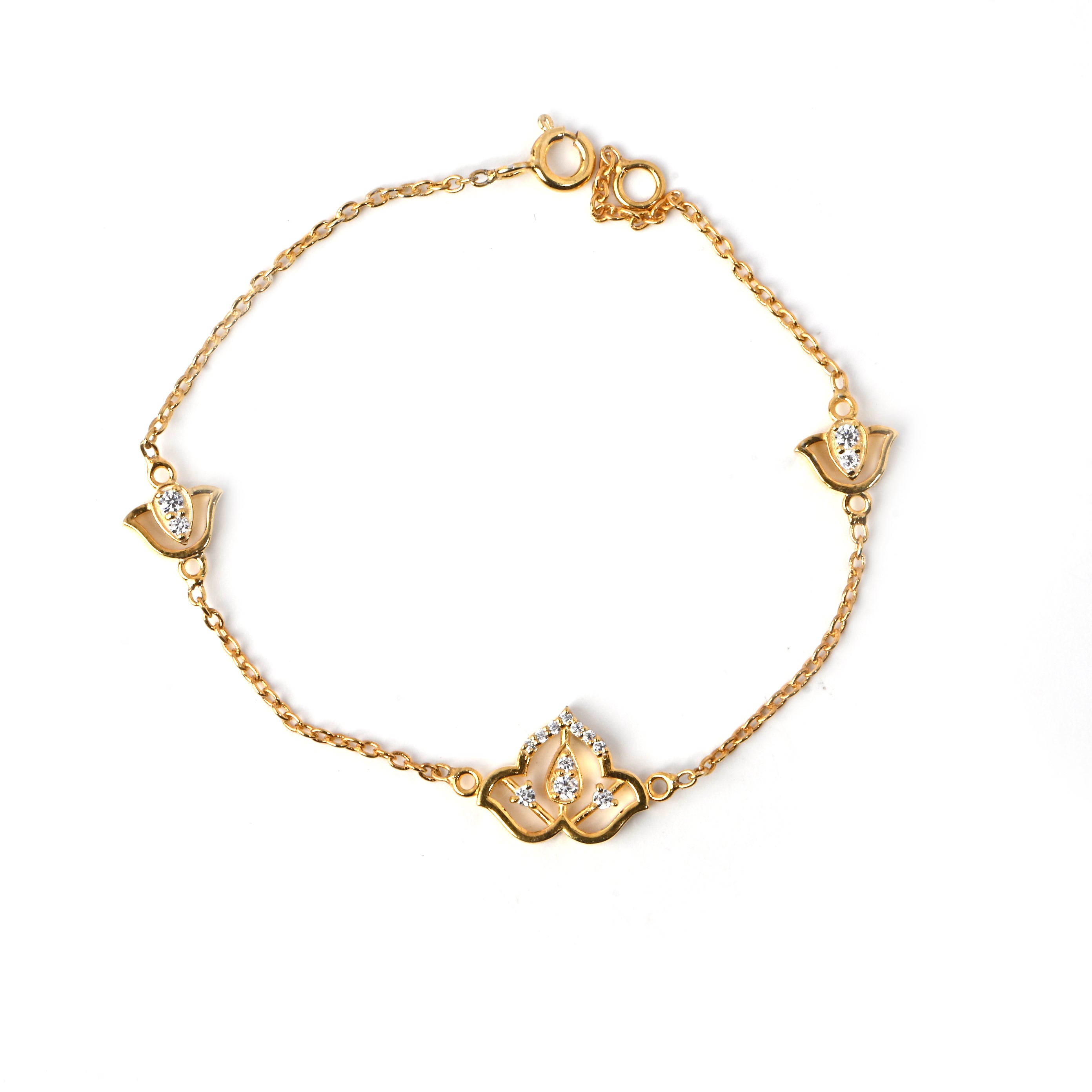 Elegant Flower Moissanite Bracelet for Her with Sparkling Beauty, Romantic Charm, and Timeless Luxury