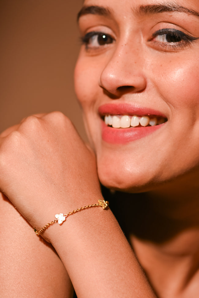 Elegant Butterfly Bracelet for Her with Timeless Charm, Delicate Beauty, and Romantic Gift Luxury Main Image