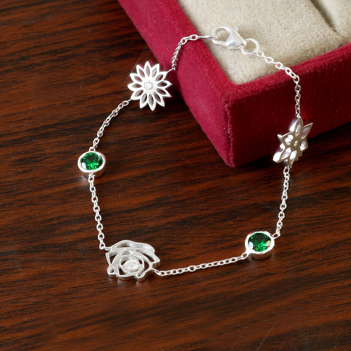 Personalized Flower Bracelet for Her, Custom Floral Jewelry Gift with Elegant Timeless Charm