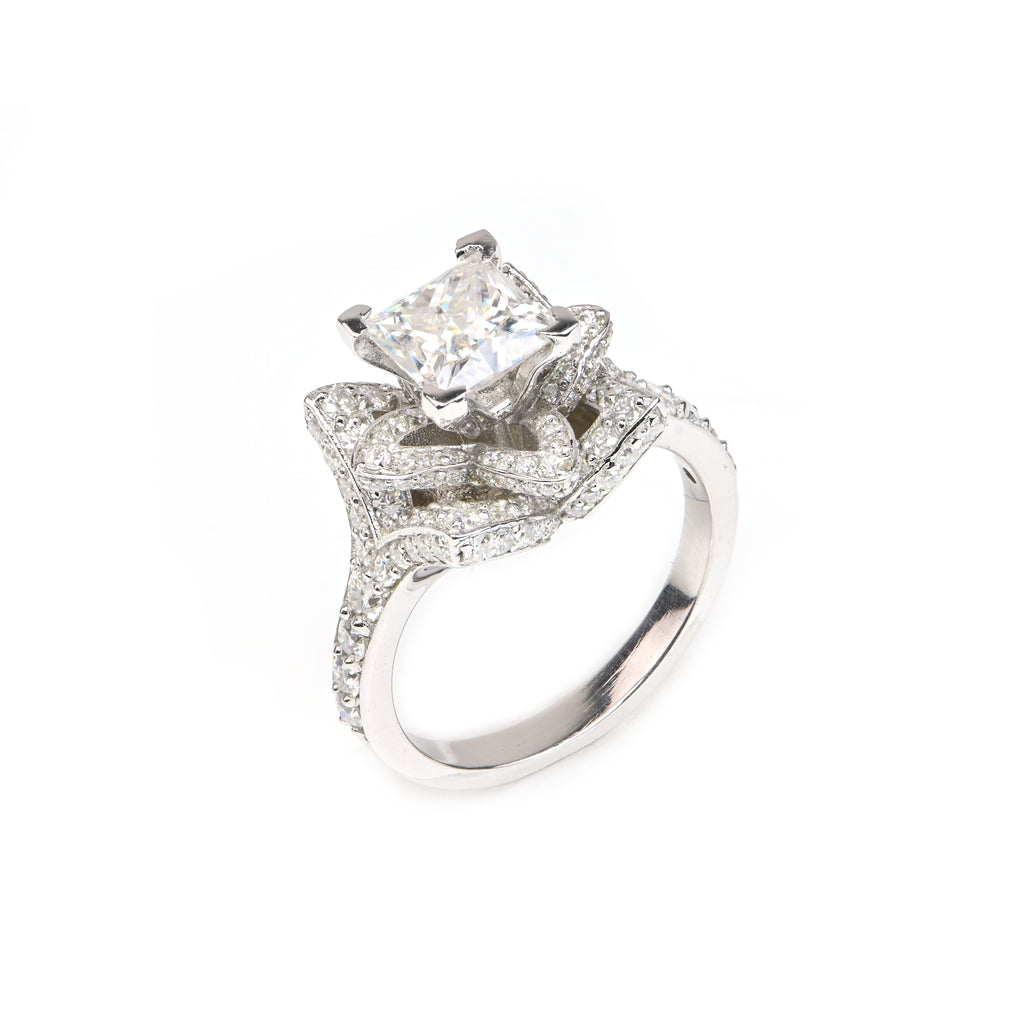 Elegant Princess Cut Moissanite Flower Ring in Sterling Silver – Timeless Floral Beauty Crafted for Everyday Luxury and Sparkling Grace