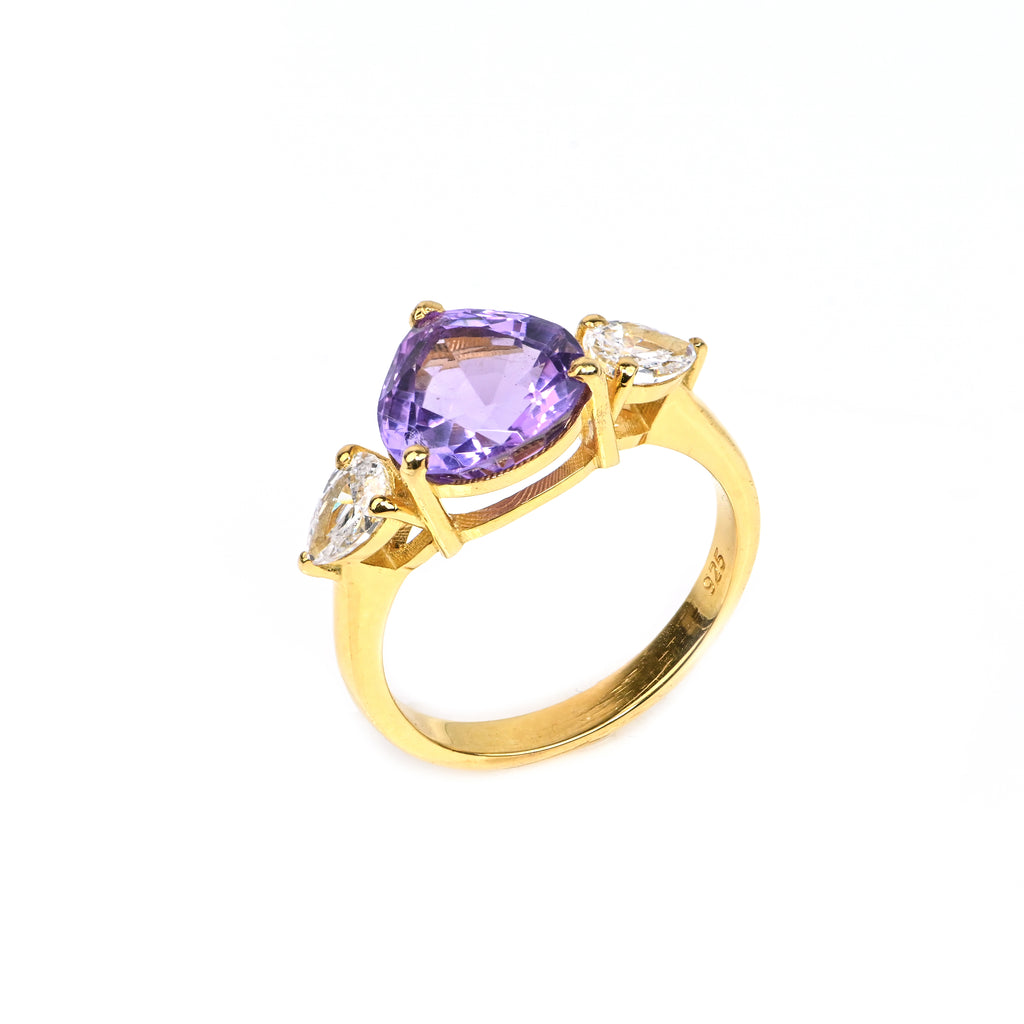 Elegant Pear Cut Natural Amethyst Ring in Sterling Silver – Timeless Purple Brilliance Crafted for Everyday Luxury and Grace ✨