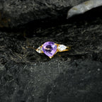 Elegant Pear Cut Natural Amethyst Ring in Sterling Silver – Timeless Purple Brilliance Crafted for Everyday Luxury and Grace ✨