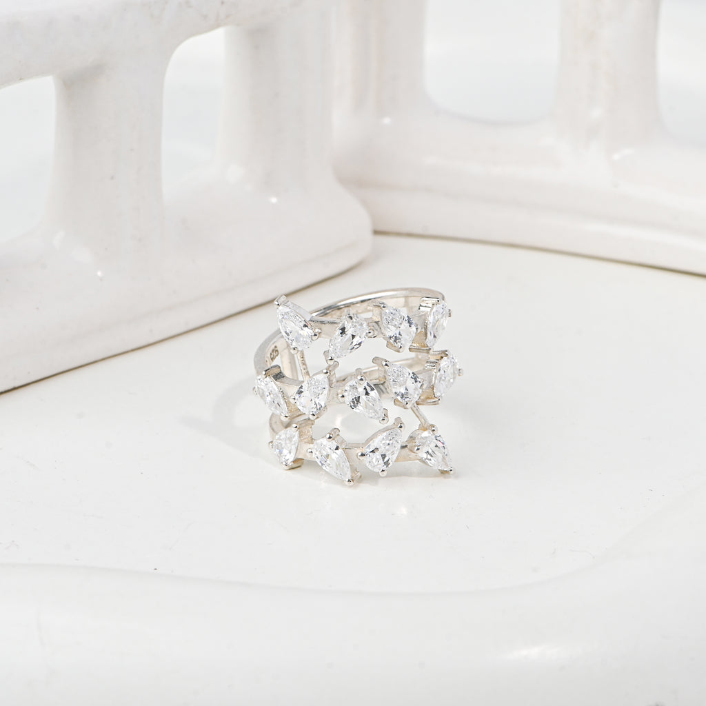 Elegant Pear Cut Moissanite Ring in Sterling Silver — Timeless Sparkle, Delicate Luxury, Crafted for Everyday Grace and Brilliance ✨