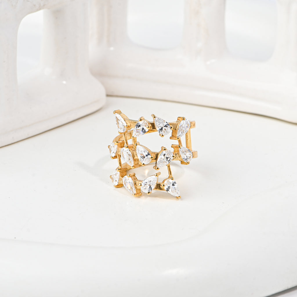 Elegant Pear Cut Moissanite Ring in Sterling Silver — Timeless Sparkle, Delicate Luxury, Crafted for Everyday Grace and Brilliance ✨