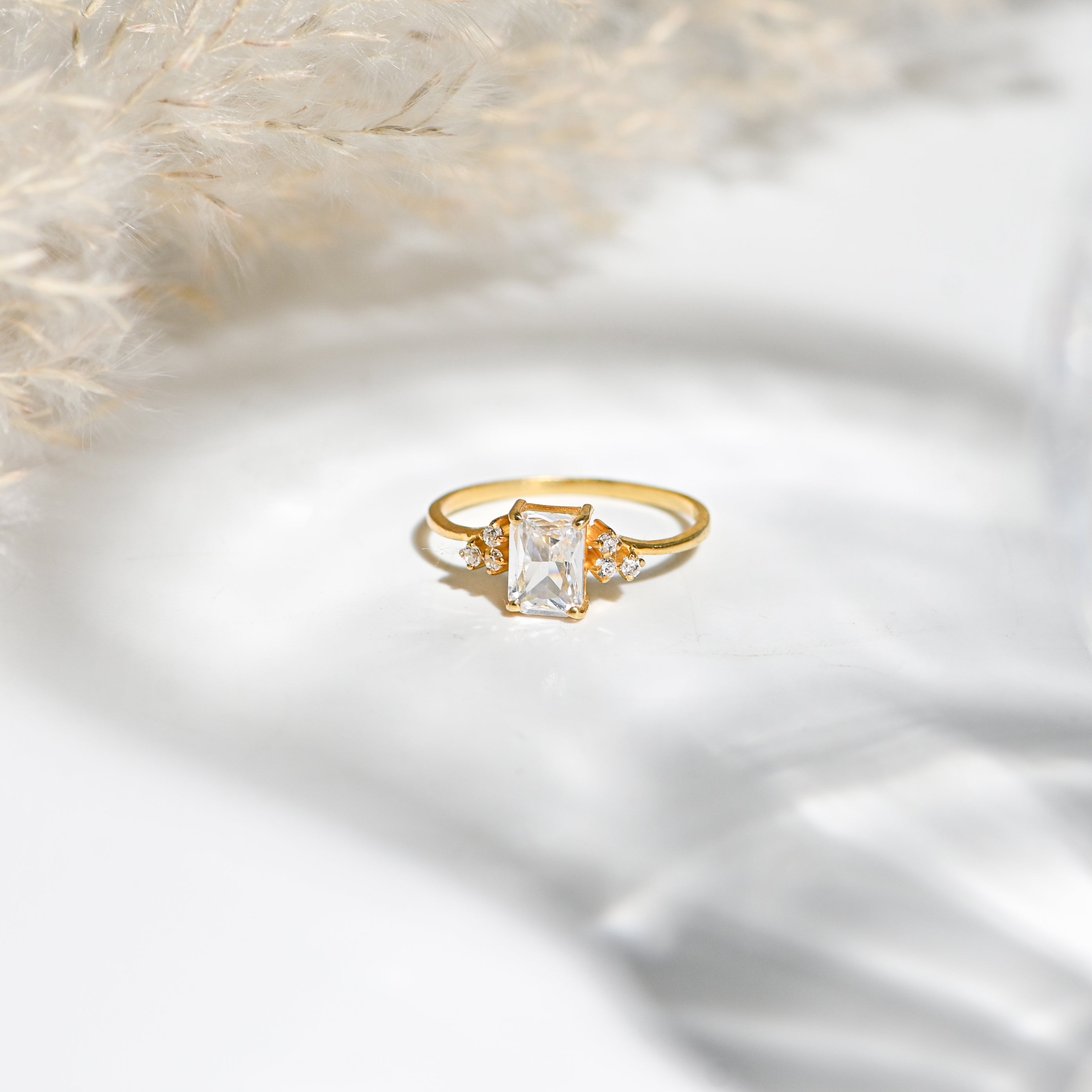 Experience timeless elegance with this radiant cut moissanite ring in sterling silver, crafted to sparkle brilliantly for every occasion.
