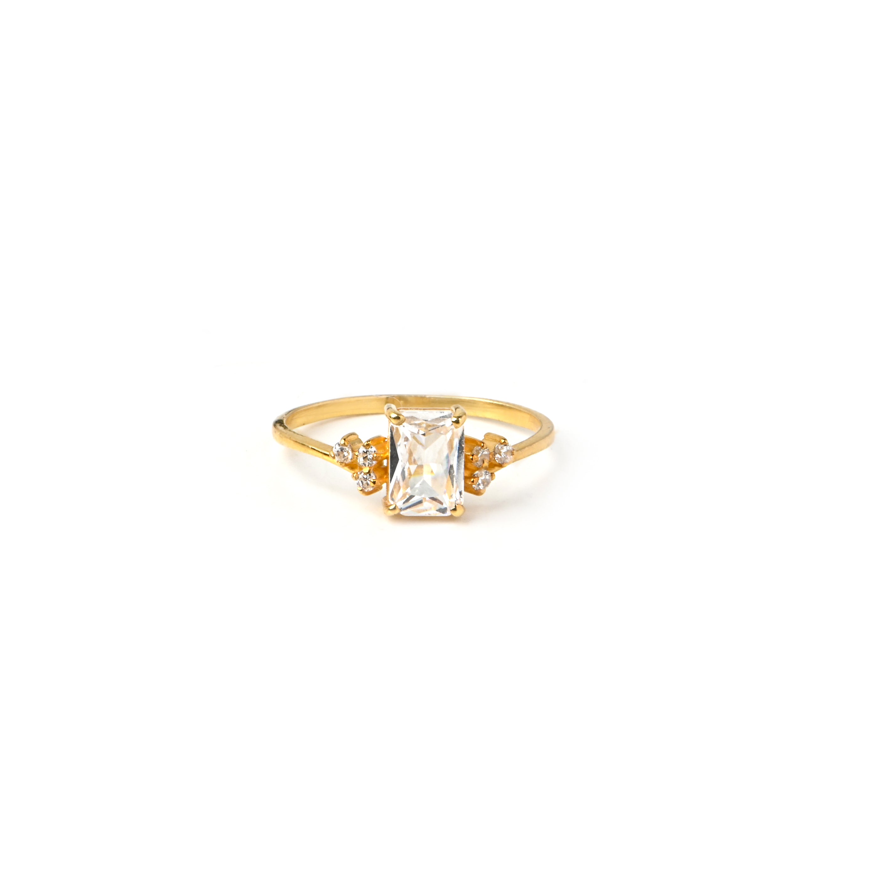 Experience timeless elegance with this radiant cut moissanite ring in sterling silver, crafted to sparkle brilliantly for every occasion.
