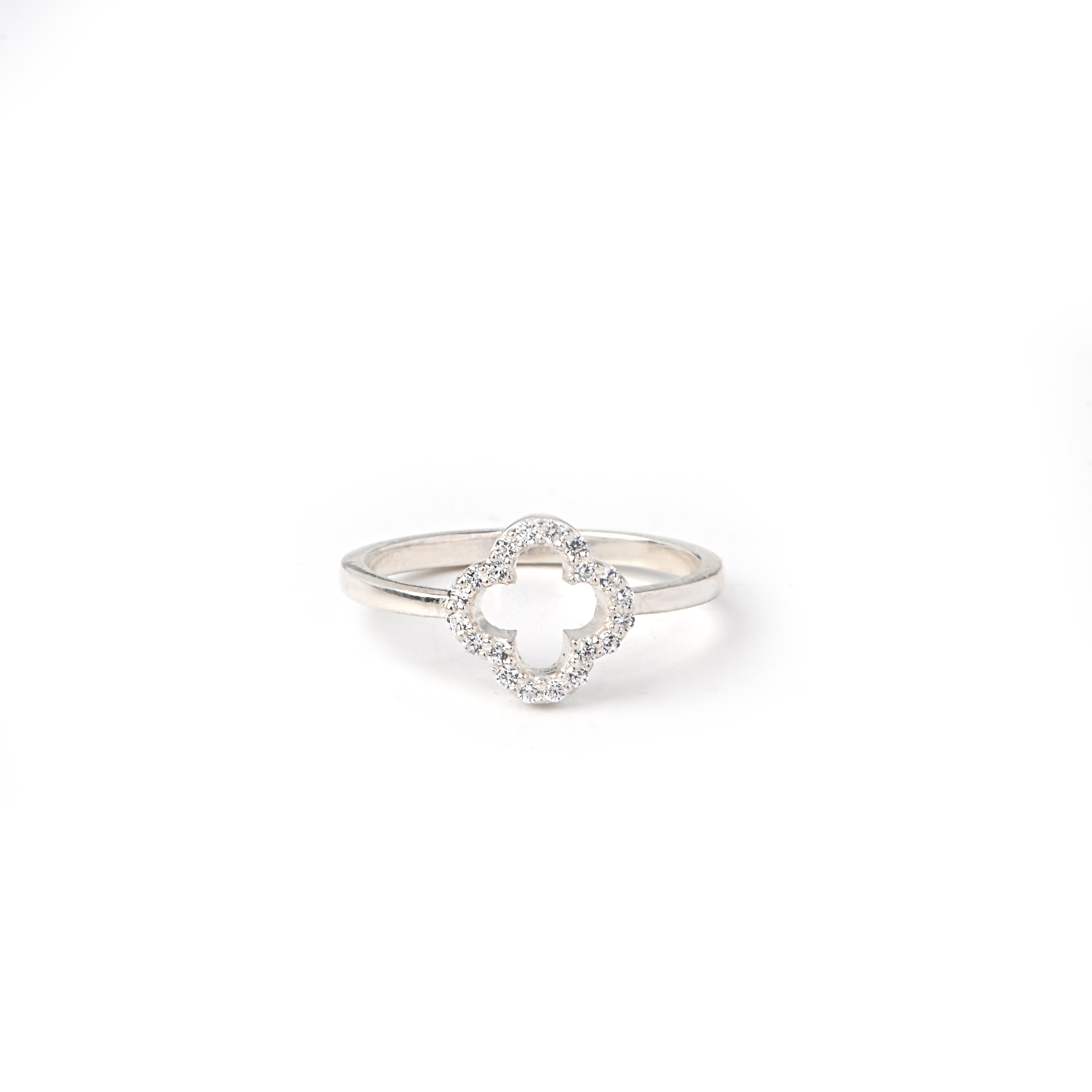 Luxury Clover Moissanite Round Cut Sterling Silver Ring – Brilliant Sparkle, Elegant Design, Timeless Gift for Women