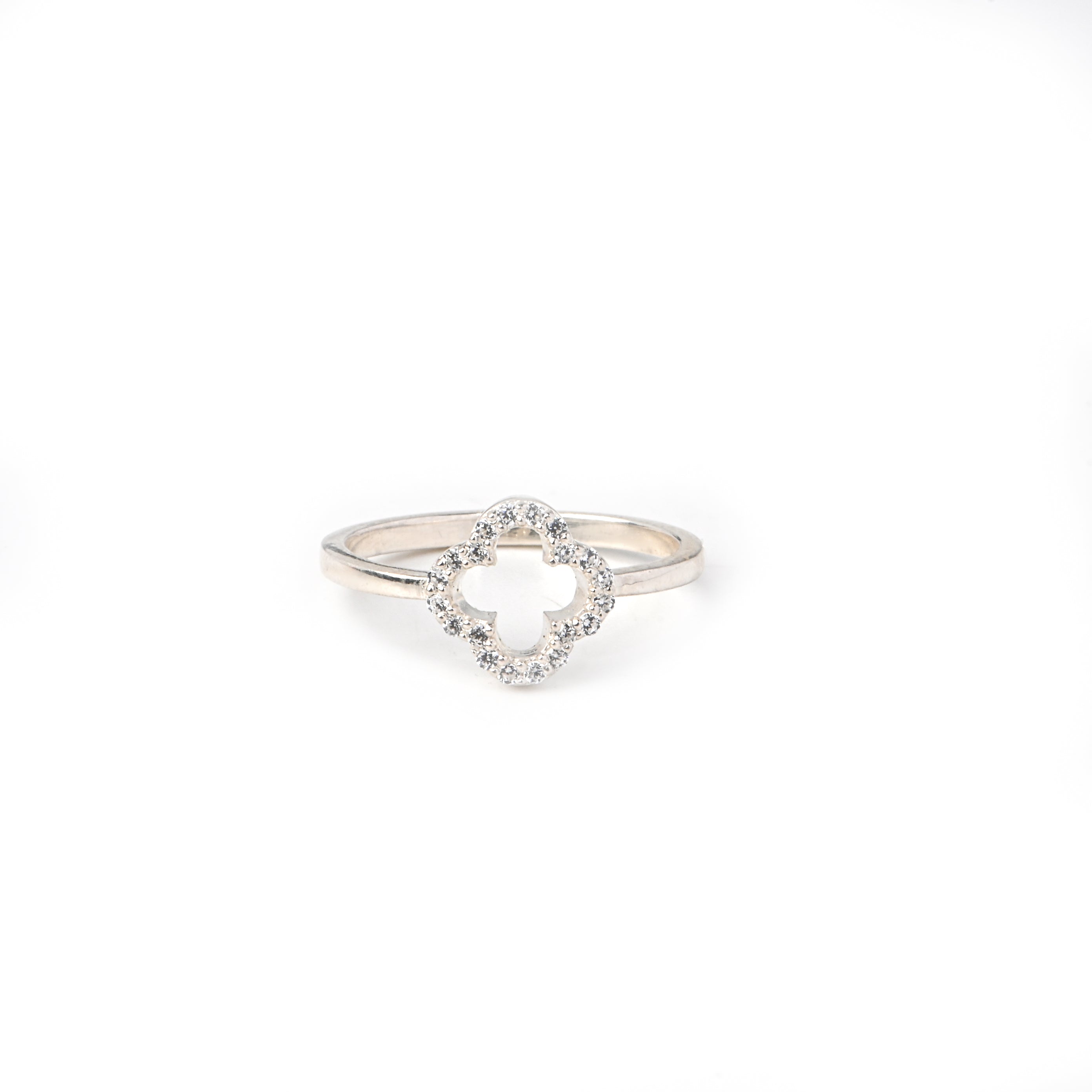 Luxury Clover Moissanite Round Cut Sterling Silver Ring – Brilliant Sparkle, Elegant Design, Timeless Gift for Women