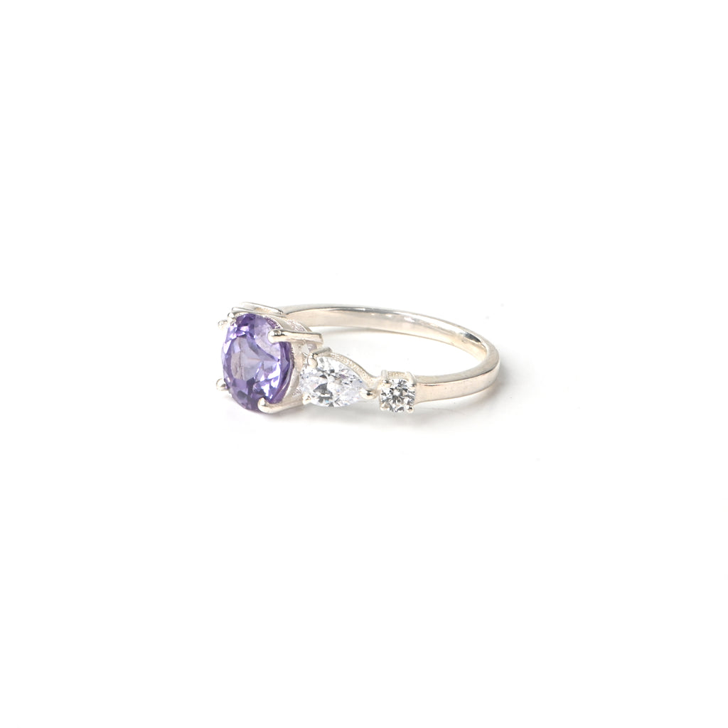 Elegant Round Cut Alexandrite Ring in Sterling Silver for Women, Timeless Color-Changing Luxury Jewelry