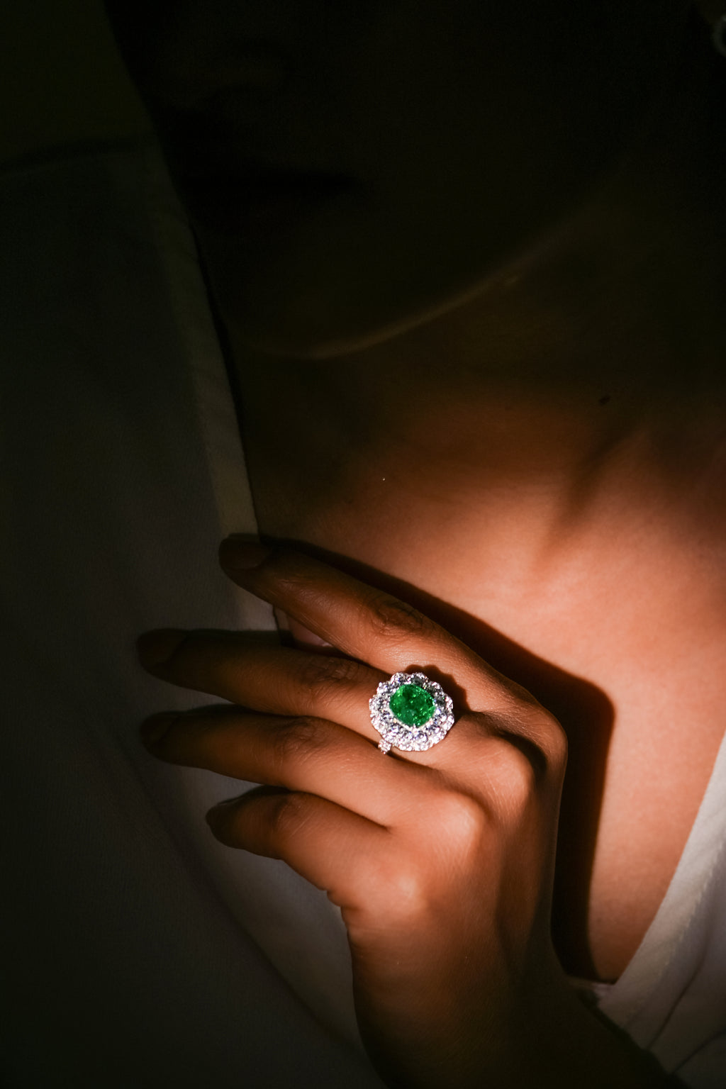 Elegant Lab-Grown Emerald Cushion Cut Engagement Ring for Her in Timeless Luxury Sterling Silver