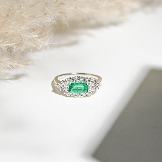 Elegant Lab-Grown Gems Engagement Ring with Timeless Sparkle, Luxury Craftsmanship, and Romantic Modern Beauty for Everyday Wear Hover Image