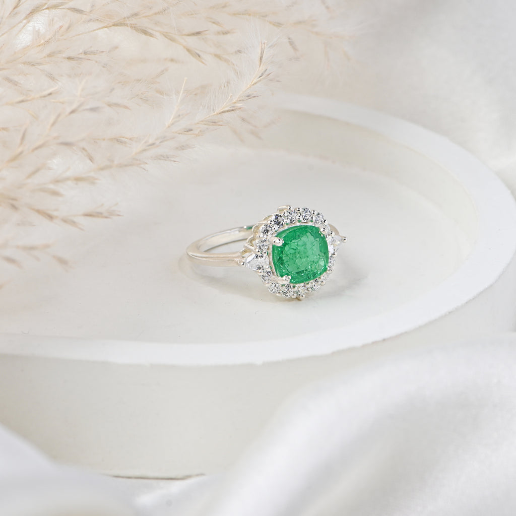 Elegant Cushion Shape Lab-Grown Emerald Ring for Her with Timeless Sparkle, Luxury, and Romantic Sophisticated Charm ✨