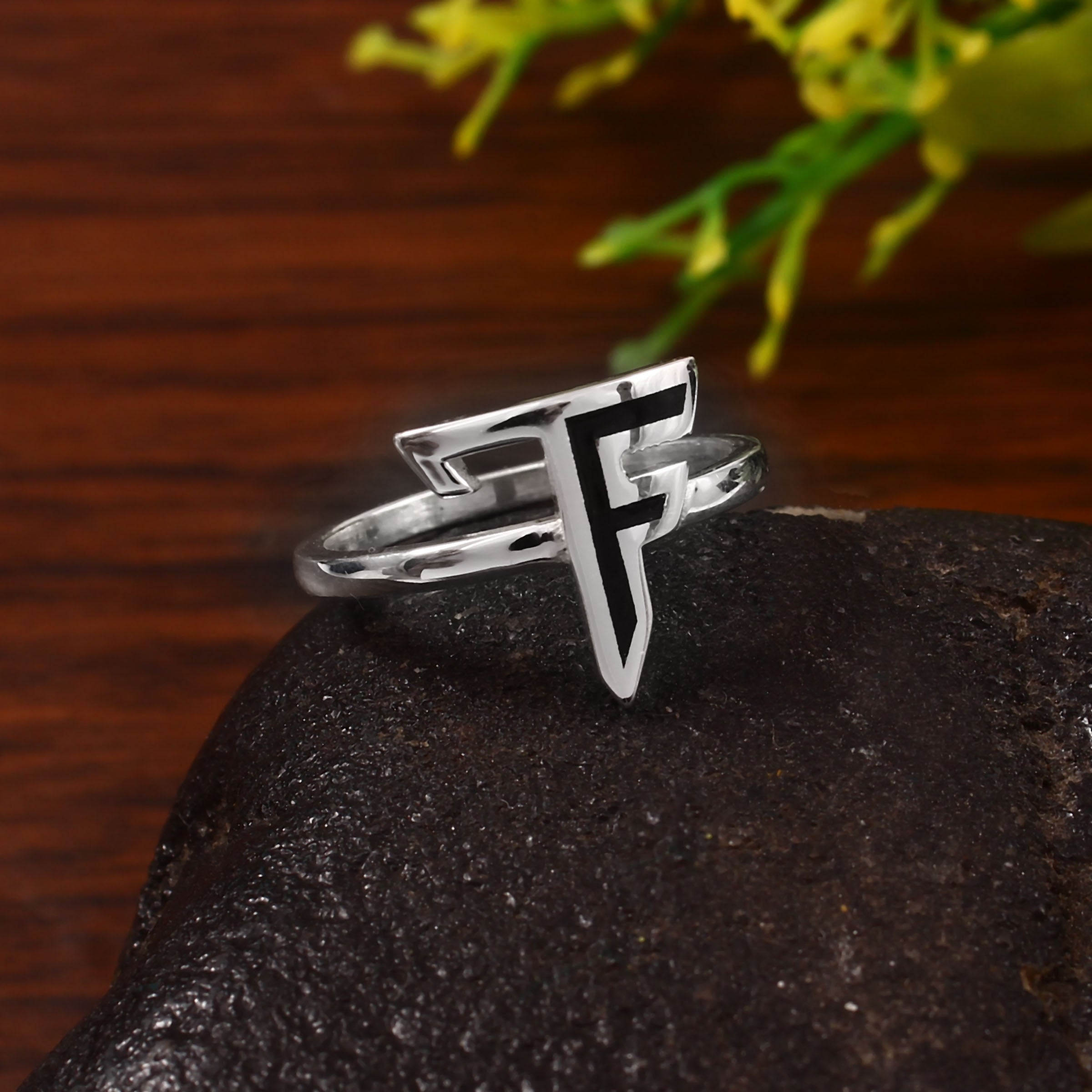 Personalized Couple Initials Ring for Couples, Custom Name Letter Band, Romantic Anniversary Gift Jewelry