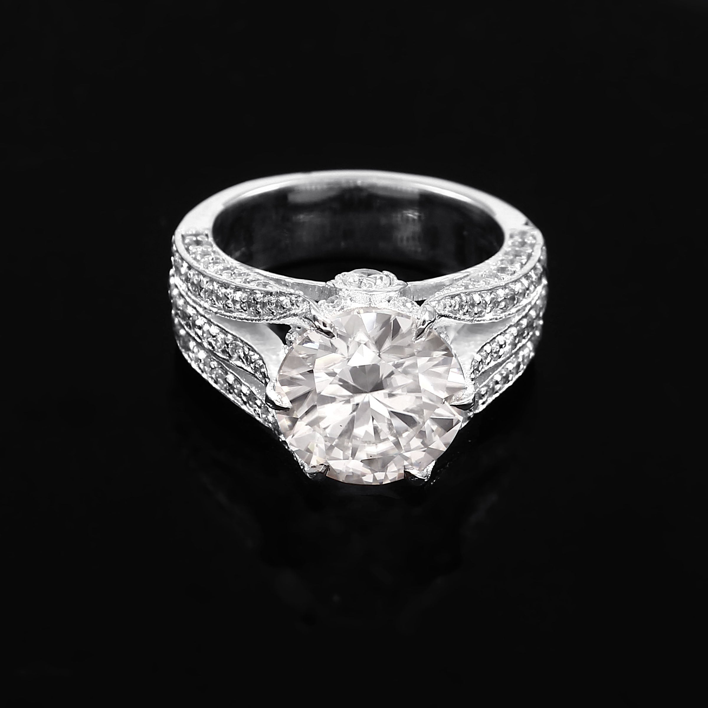 Elegant Moissanite Engagement Ring for Her, Timeless Sparkle, Bridal Jewelry and Romantic Gift