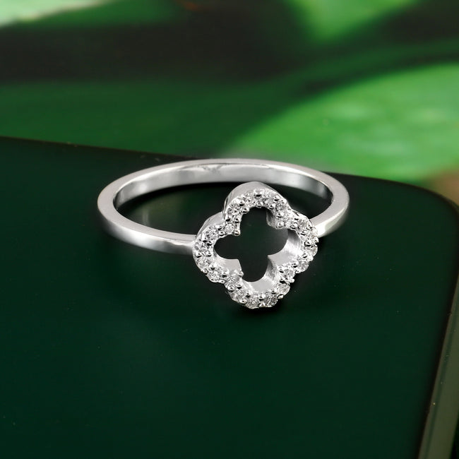 Elegant Four Leaf Clover Moissanite Ring for Her, Lucky Charm Fine Jewelry Gift Hover Image